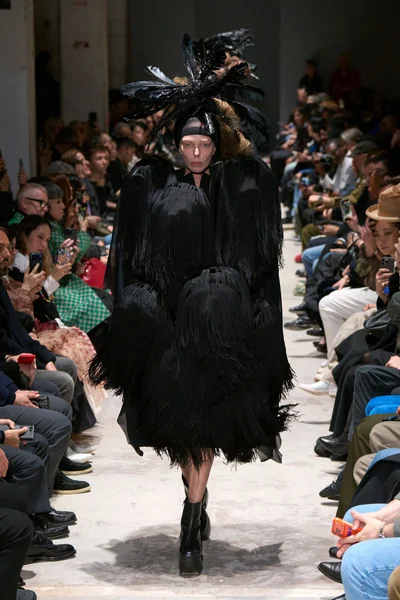 Look 27